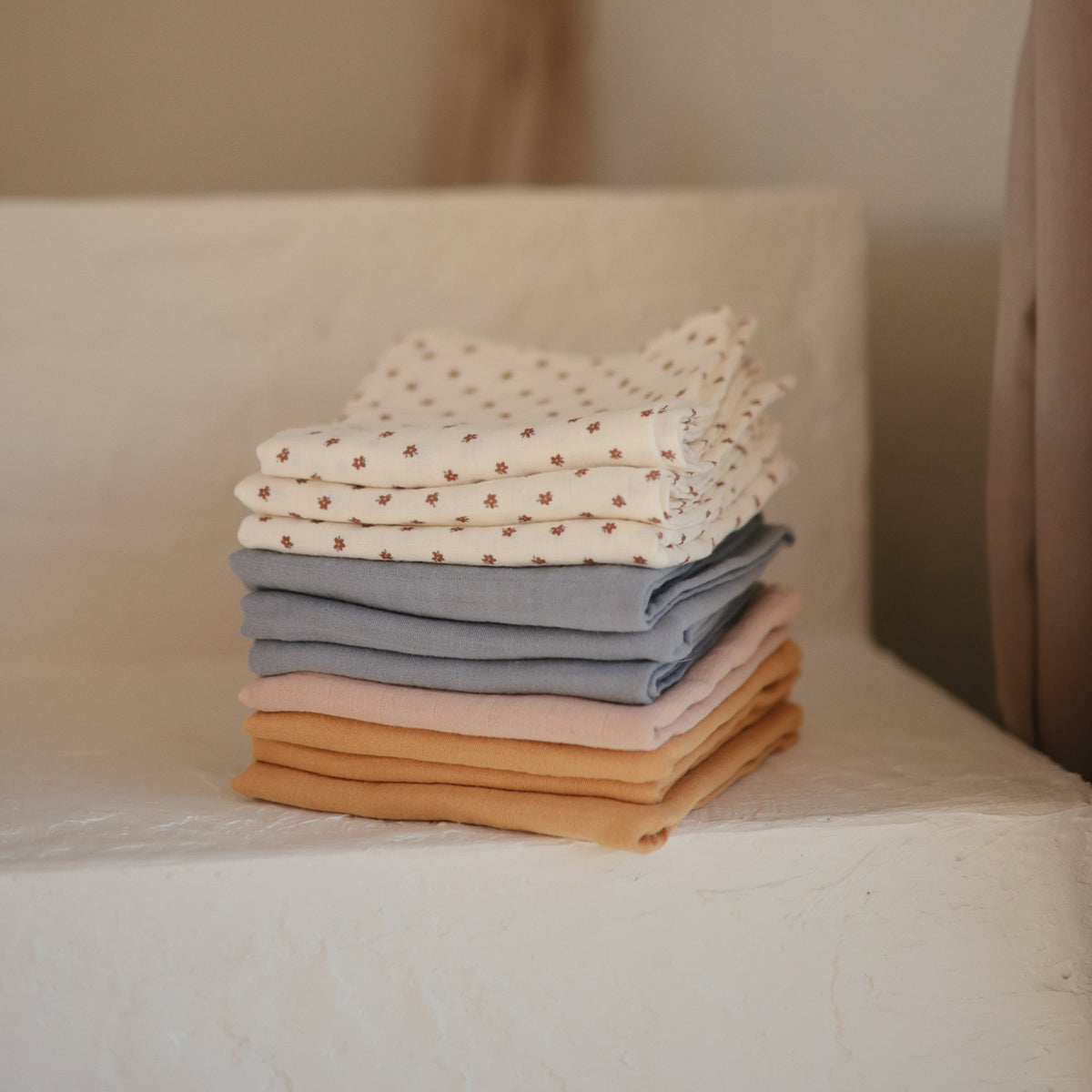 Mushie organic cotton muslin cloths 3-pack, soft natural baby essentials.