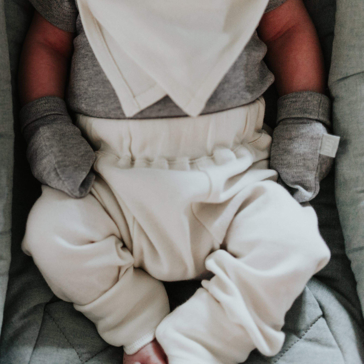 Finn + Emma 2 pc. pants set | ivory & heather grey - 