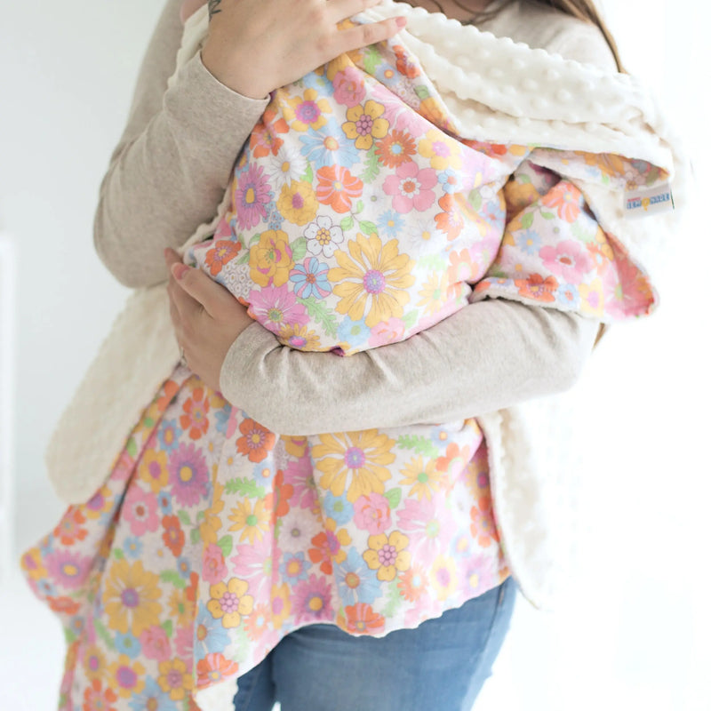 Baby & toddler minky blanket with retro floral pattern, soft and lightweight.