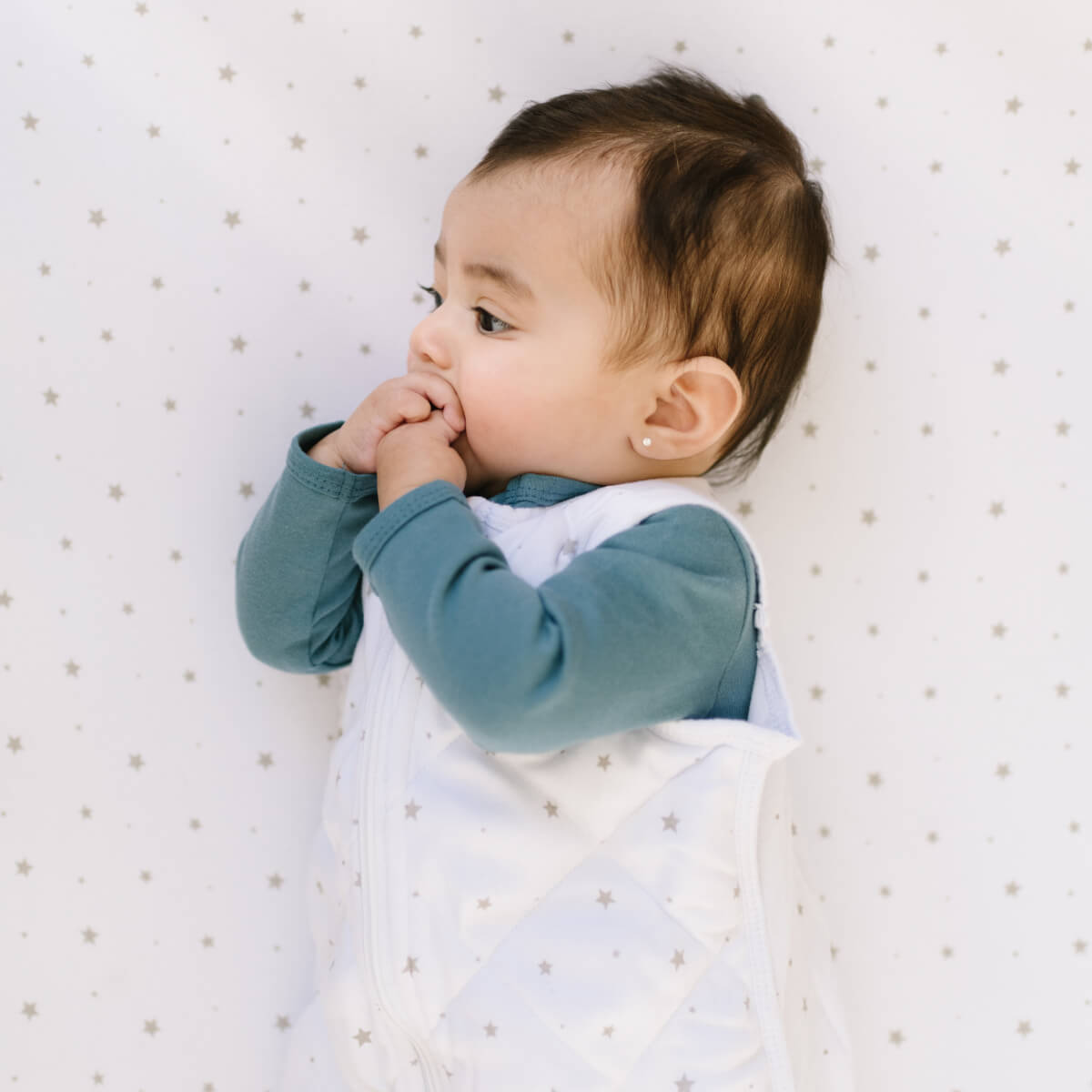 Soft & Breathable Bamboo Fitted Crib Sheet by Dreamland Baby