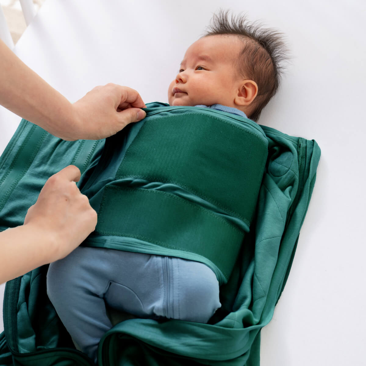 Bamboo Classic Swaddle (Non-Weighted) by Dreamland Baby