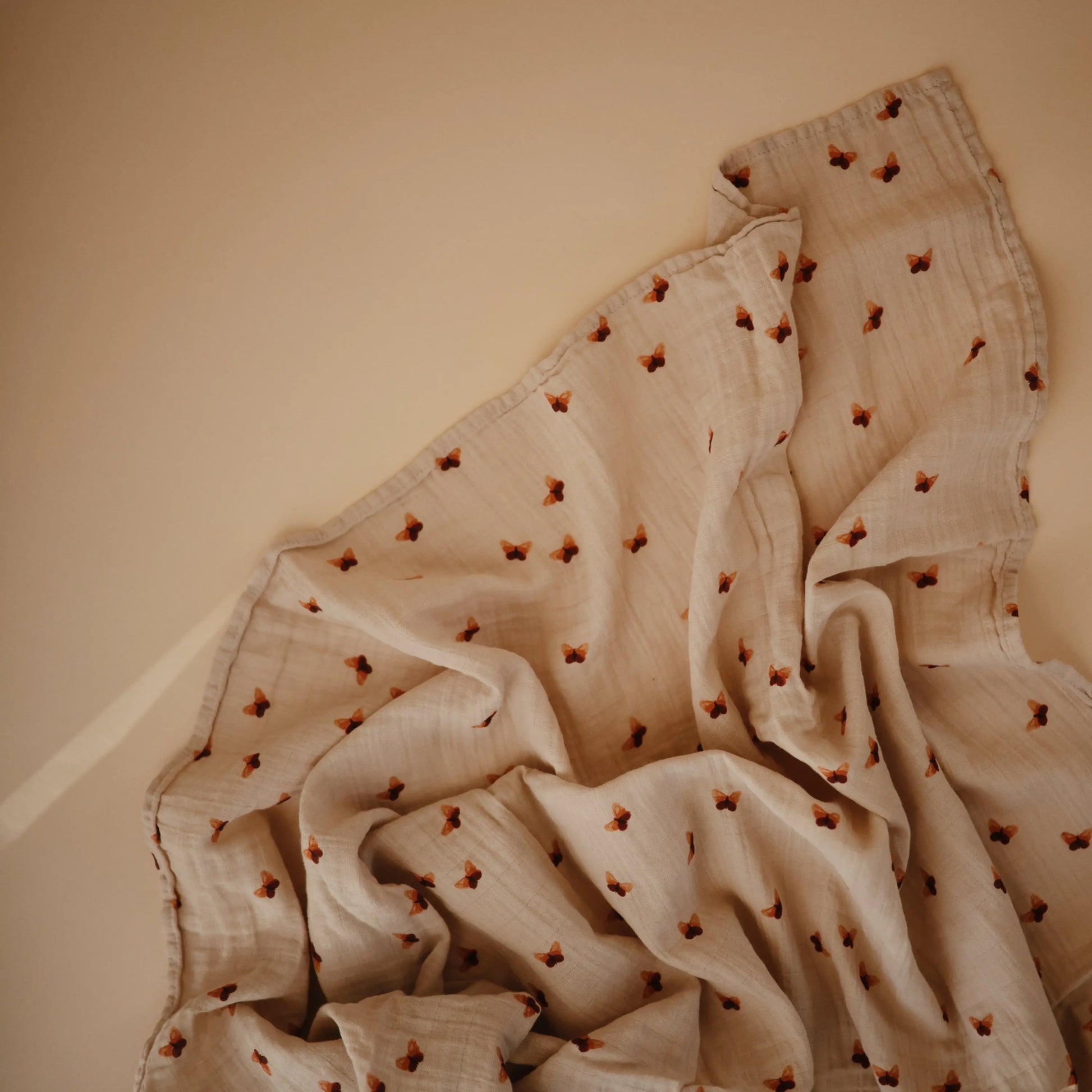 Organic Cotton Muslin Swaddle Blanket for Baby Cuddling and Nursing Mushie