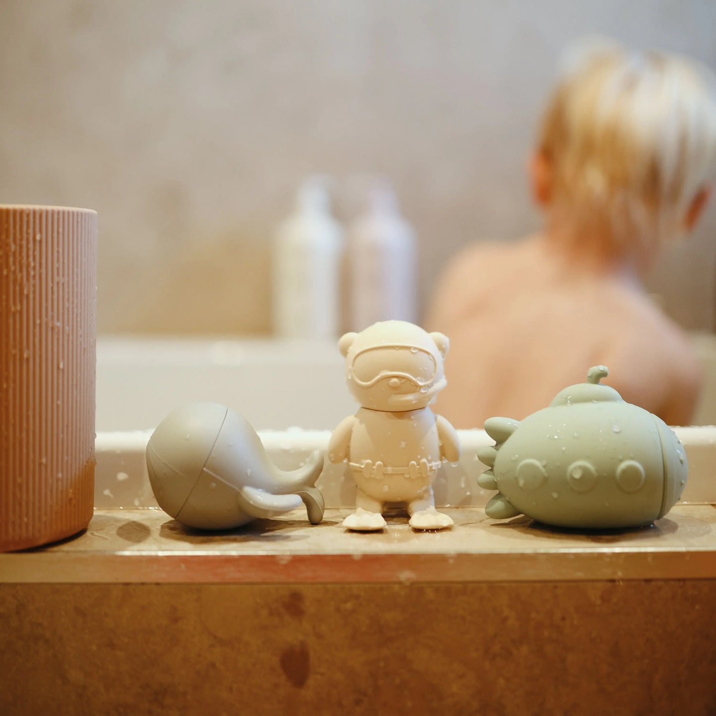 Sealife Mold Free Bath Play Set with Submarine Scuba Diver Octopus and Whale Mushie