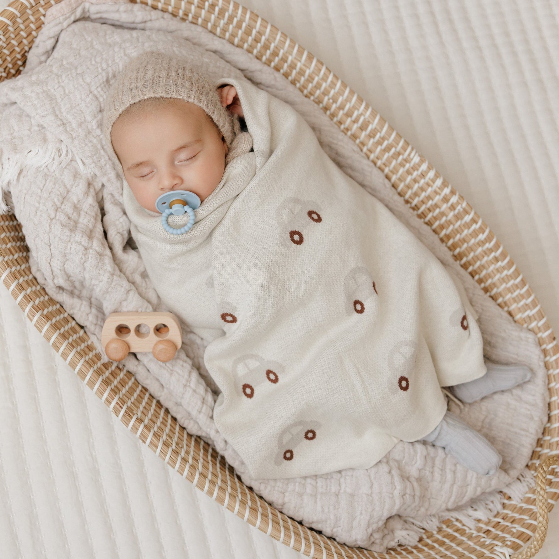 Bleu La La 100 Percent Cotton Luxury Knit Car Swaddle Blanket - Baby & Toddler > Swaddling & Receiving Blankets > Swaddling Blankets