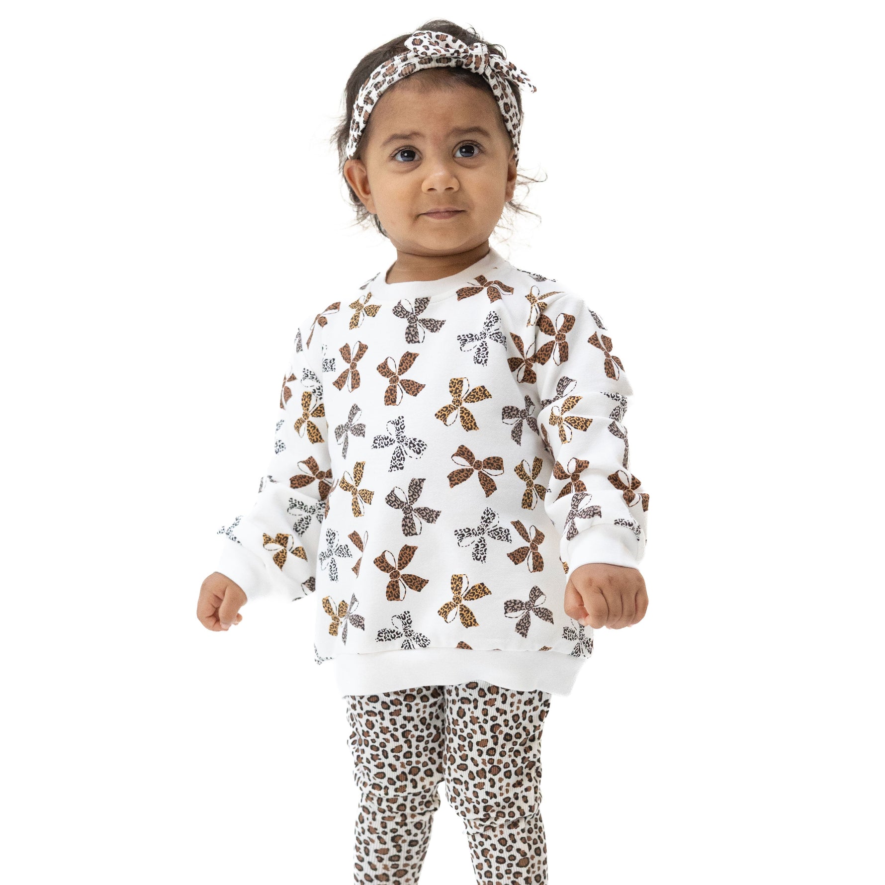 Oversized baby sweatshirt in organic French terry with an allover leopard print and relaxed fit