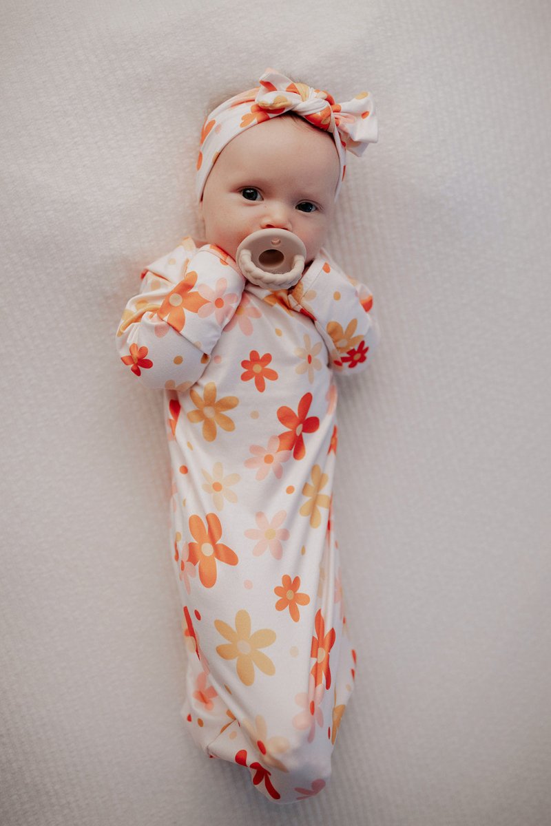 Three Little Tots 70s Groovy Knotted Newborn Headband Bow - 