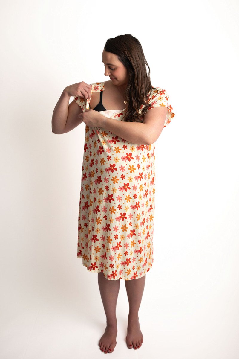 Three Little Tots 70s Groovy Mommy Labor and Delivery Nursing Hospital Gown - 