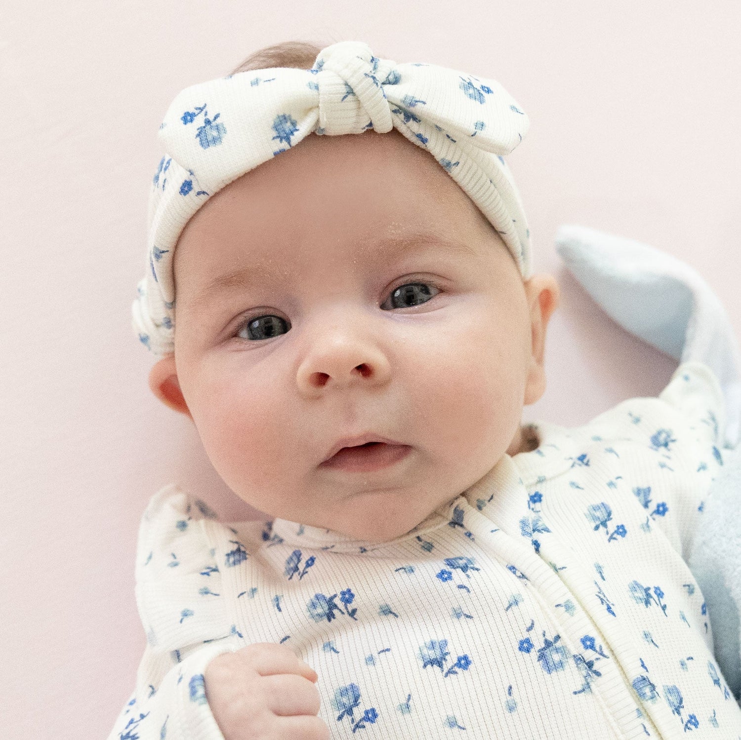 Knot headband in Joli Rosette rosette-print ribbed modal fabric with a knotted top detail