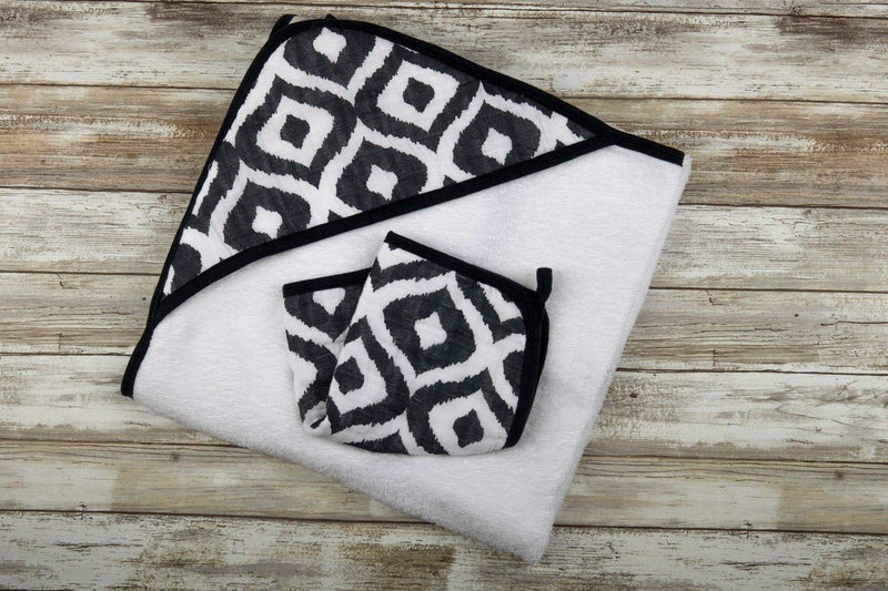 Moroccan Blue Cotton Hooded Towel and Washcloth Set with stylish geometric pattern.