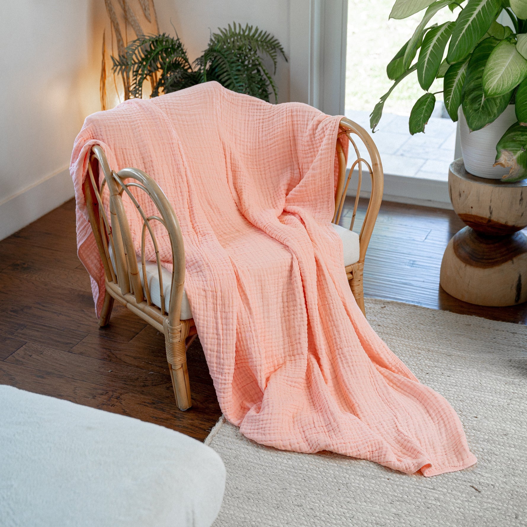 Adult Muslin Blanket Lace Pink Soft Warm Cozy Blanket Comfy Cubs Everetts Place: Online Boutique