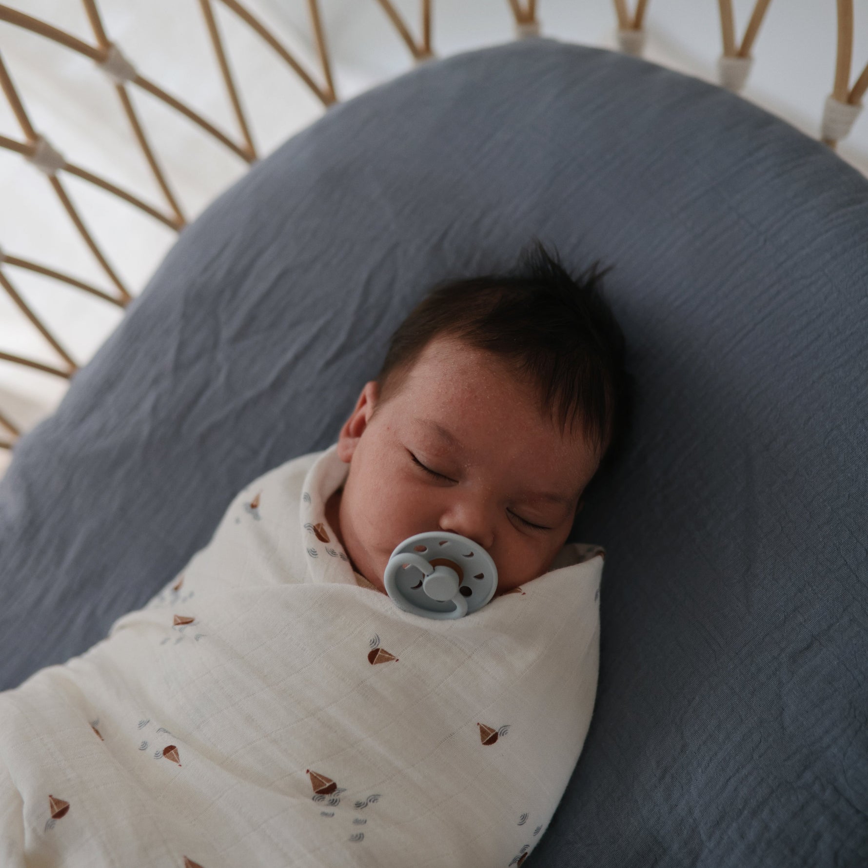 Mini Muslin Crib Sheet by Mushie