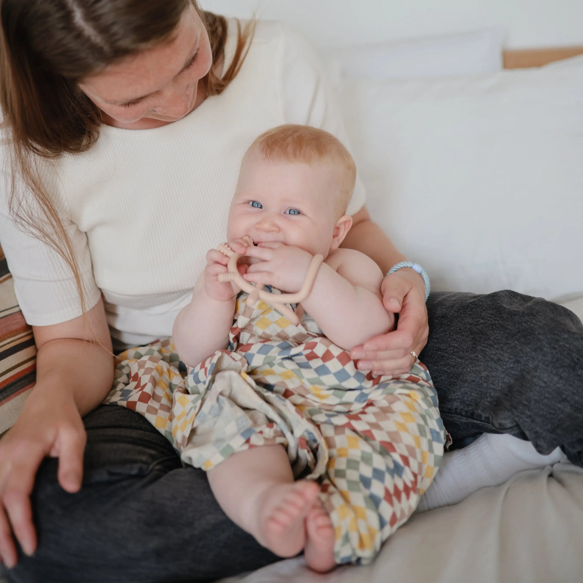 Organic Cotton Muslin Swaddle Blanket for Baby Cuddling and Nursing Mushie
