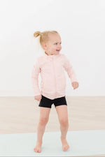 Mila & Rose ® Balanced Black Active Shorty Shorts For Dance And Yoga - Apparel & Accessories > Clothing > Activewear > Activewear Pants > Shorts Active Shorts