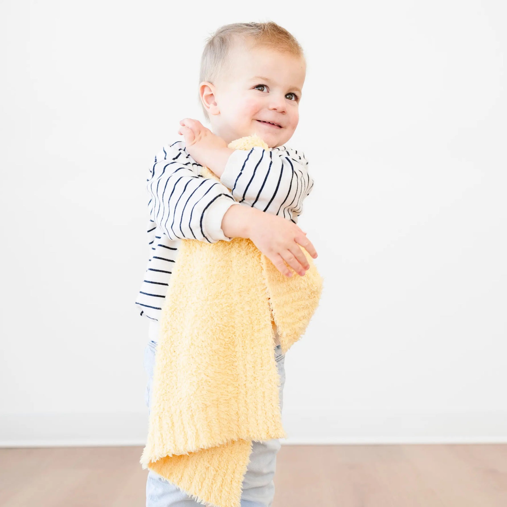 Bamboni Mini Blankets Saranoni Cloud Soft Packable Blanket Saranoni Everetts Place Boutique