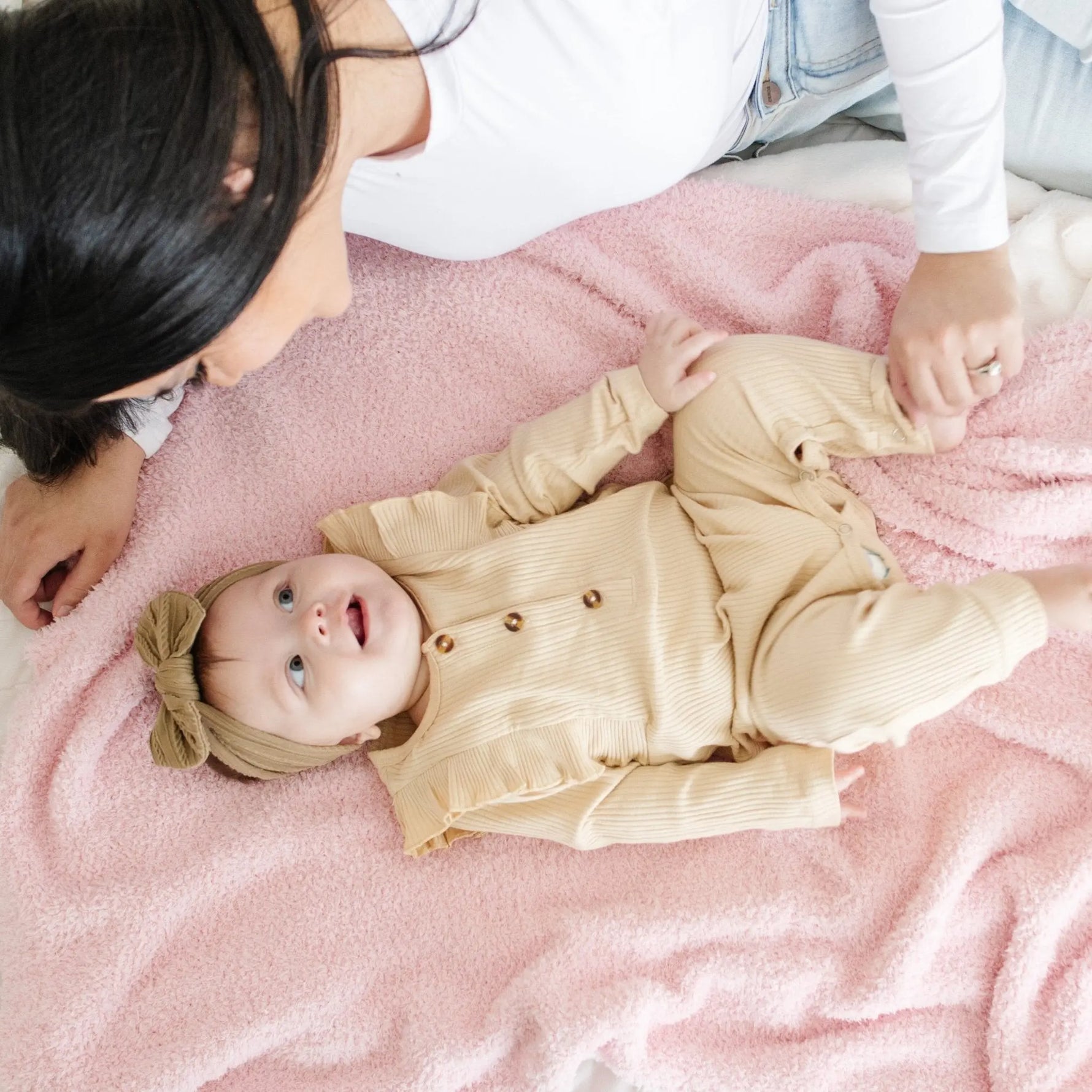 Bamboni Receiving Blankets Soft Breathable Baby Blankets Saranoni Everetts Place Boutique