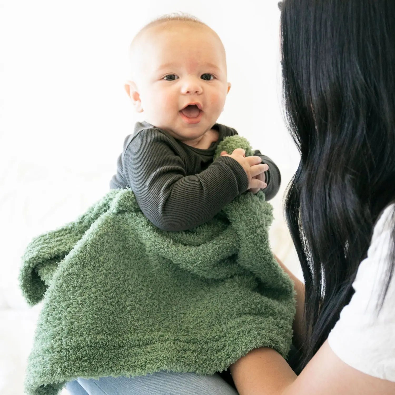 Bamboni Receiving Blankets Soft Breathable Baby Blankets Saranoni Everetts Place Boutique