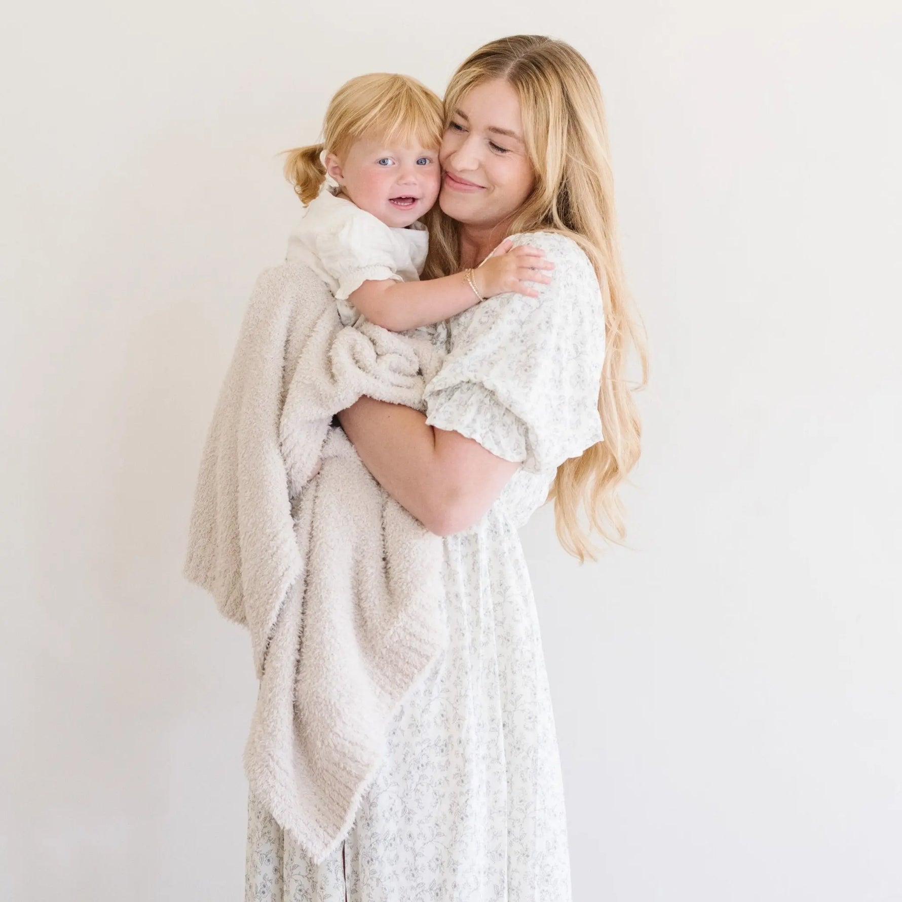 Bamboni Receiving Blankets Soft Breathable Baby Blankets Saranoni Everetts Place Boutique