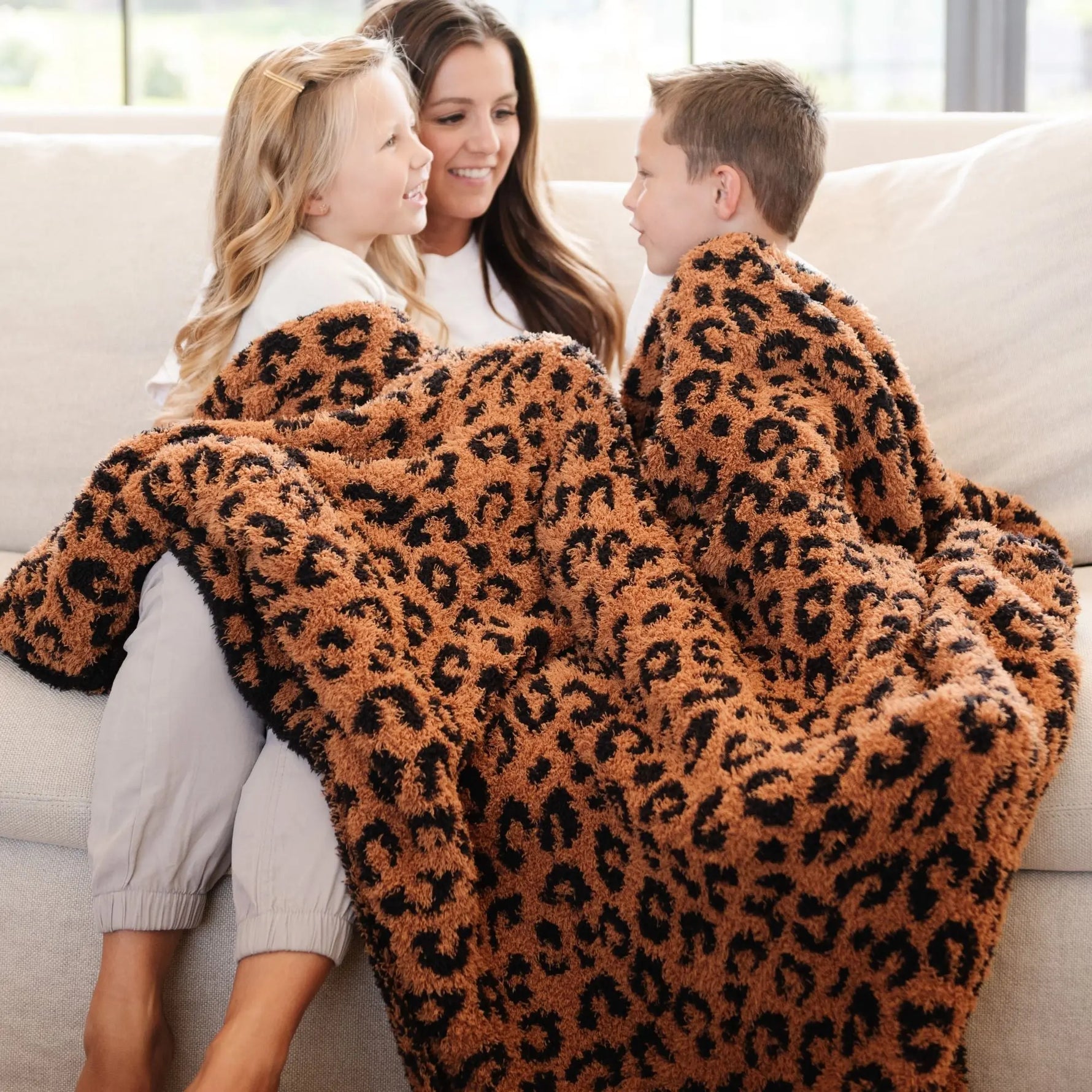 Bamboni Toddler Blanket Double Layer for Cozy Warmth Saranoni Everetts Place Boutique 79.20