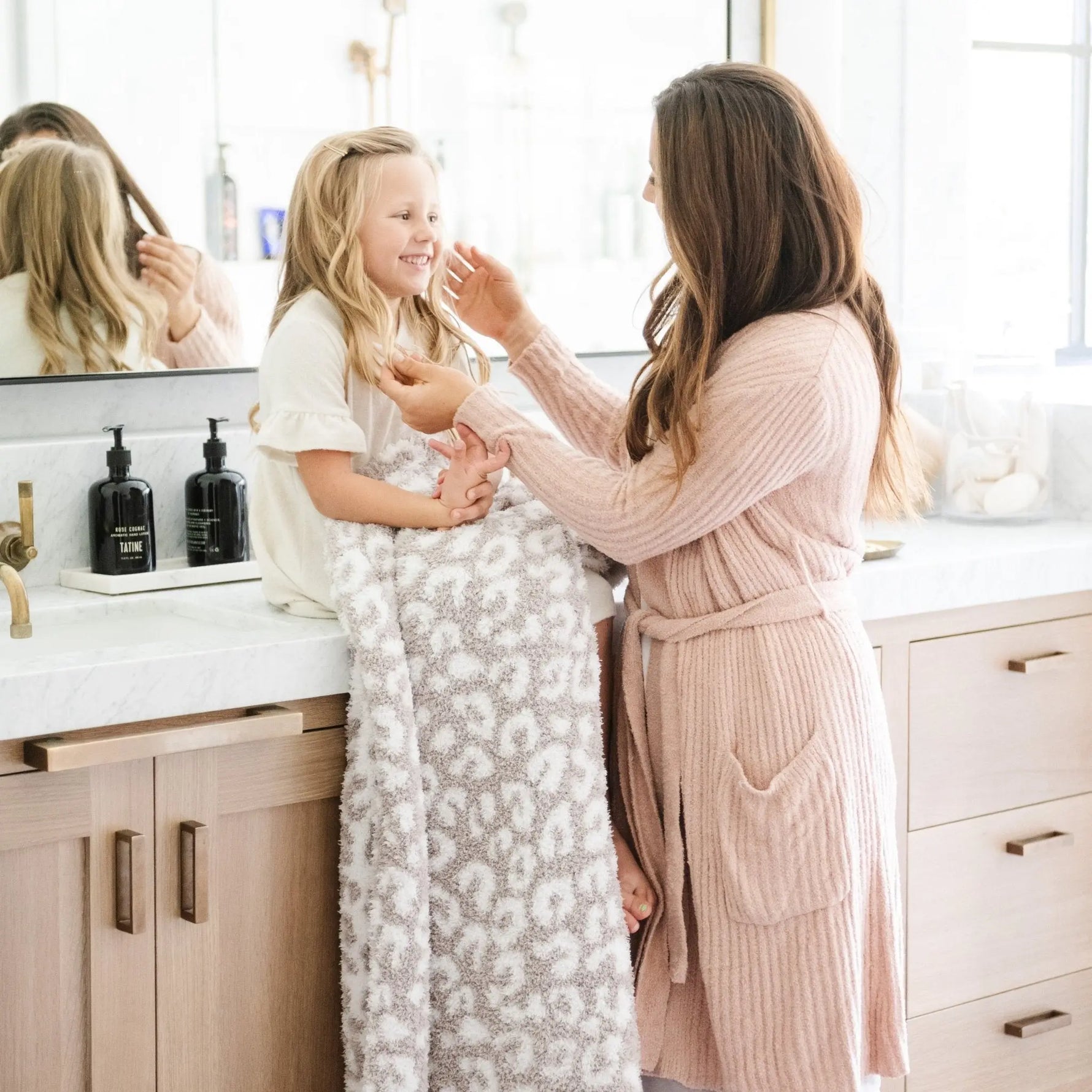 Bamboni Toddler Blanket Double Layer for Cozy Warmth Saranoni Everetts Place Boutique