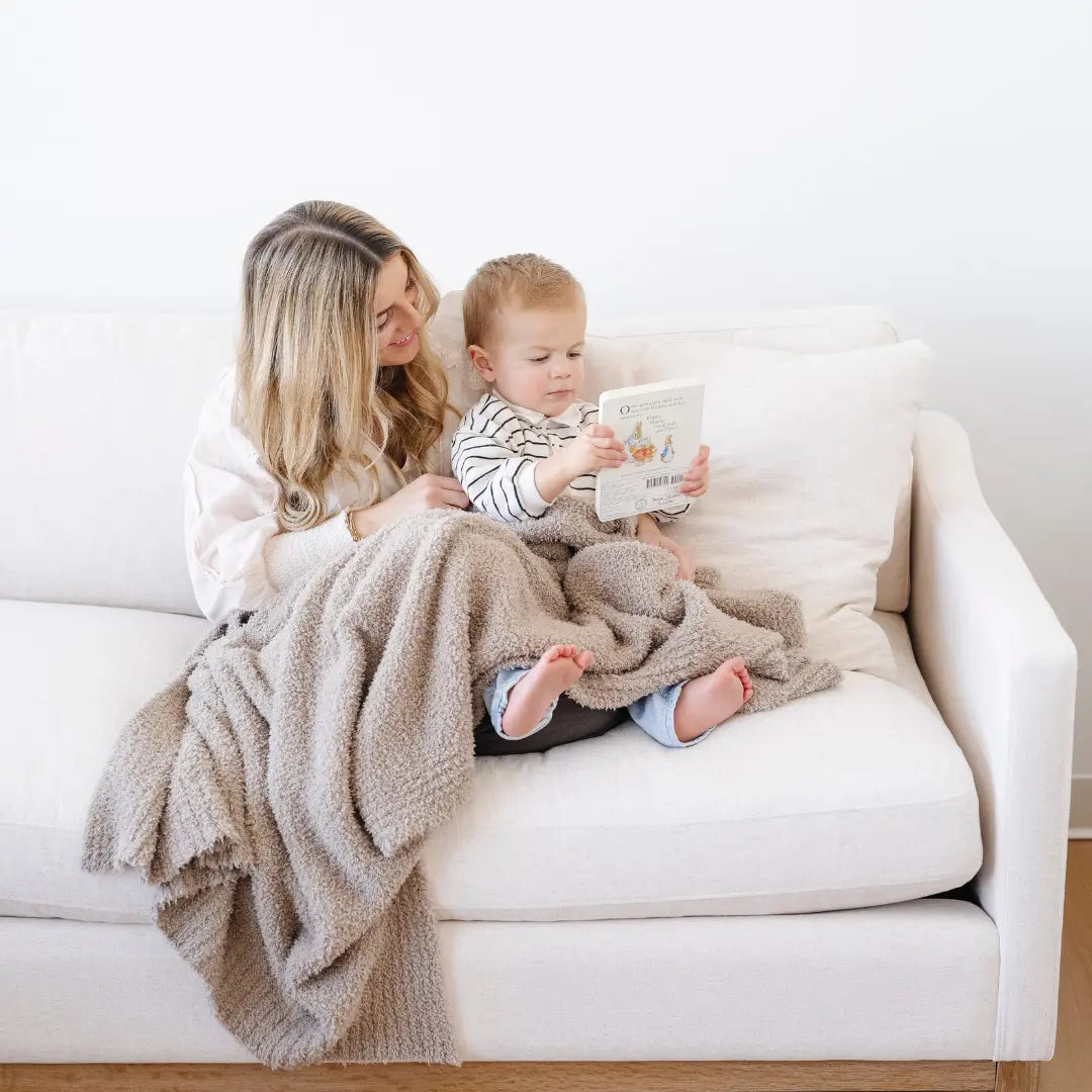 Bamboni Toddler Blankets Plush Warm Snuggle Saranoni Saranoni Everetts Place Boutique