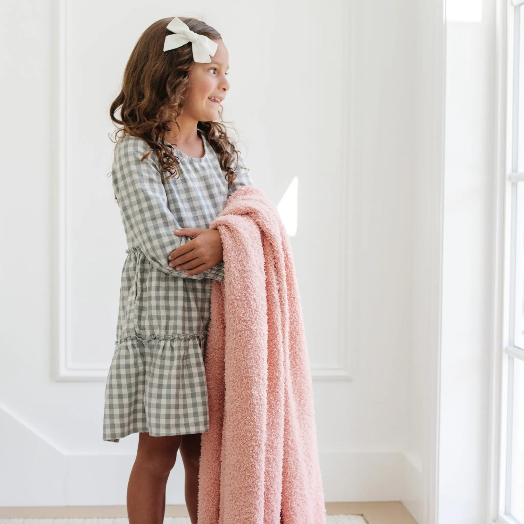 Bamboni Toddler Blankets Plush Warm Snuggle Saranoni Saranoni Everetts Place Boutique 85.00