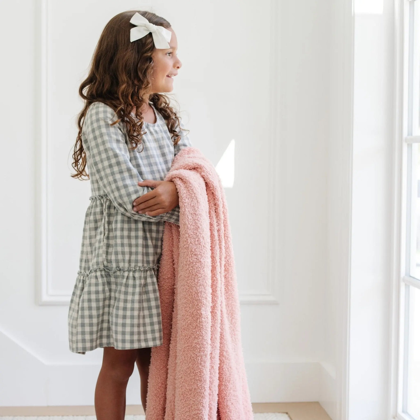 Bamboni Toddler Blankets Plush Warm Snuggle Saranoni Saranoni Everetts Place Boutique