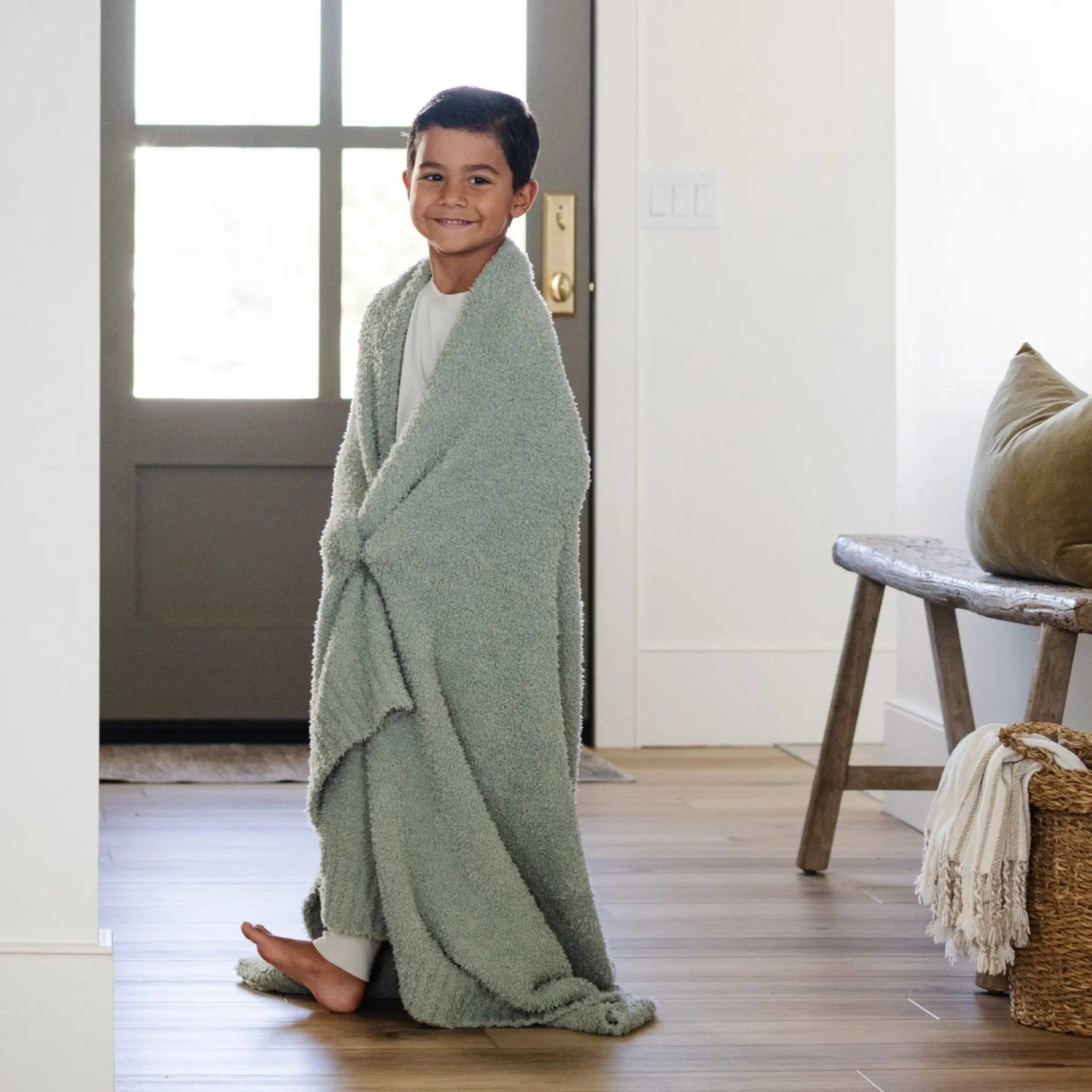 Bamboni Toddler Blankets Plush Warm Snuggle Saranoni Saranoni Everetts Place Boutique