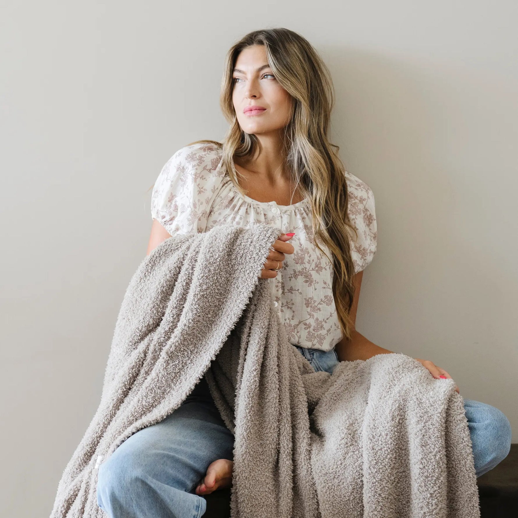 Bamboni XL Bamboo Blankets Saranoni Premium Cozy Warmth Saranoni Everetts Place Boutique