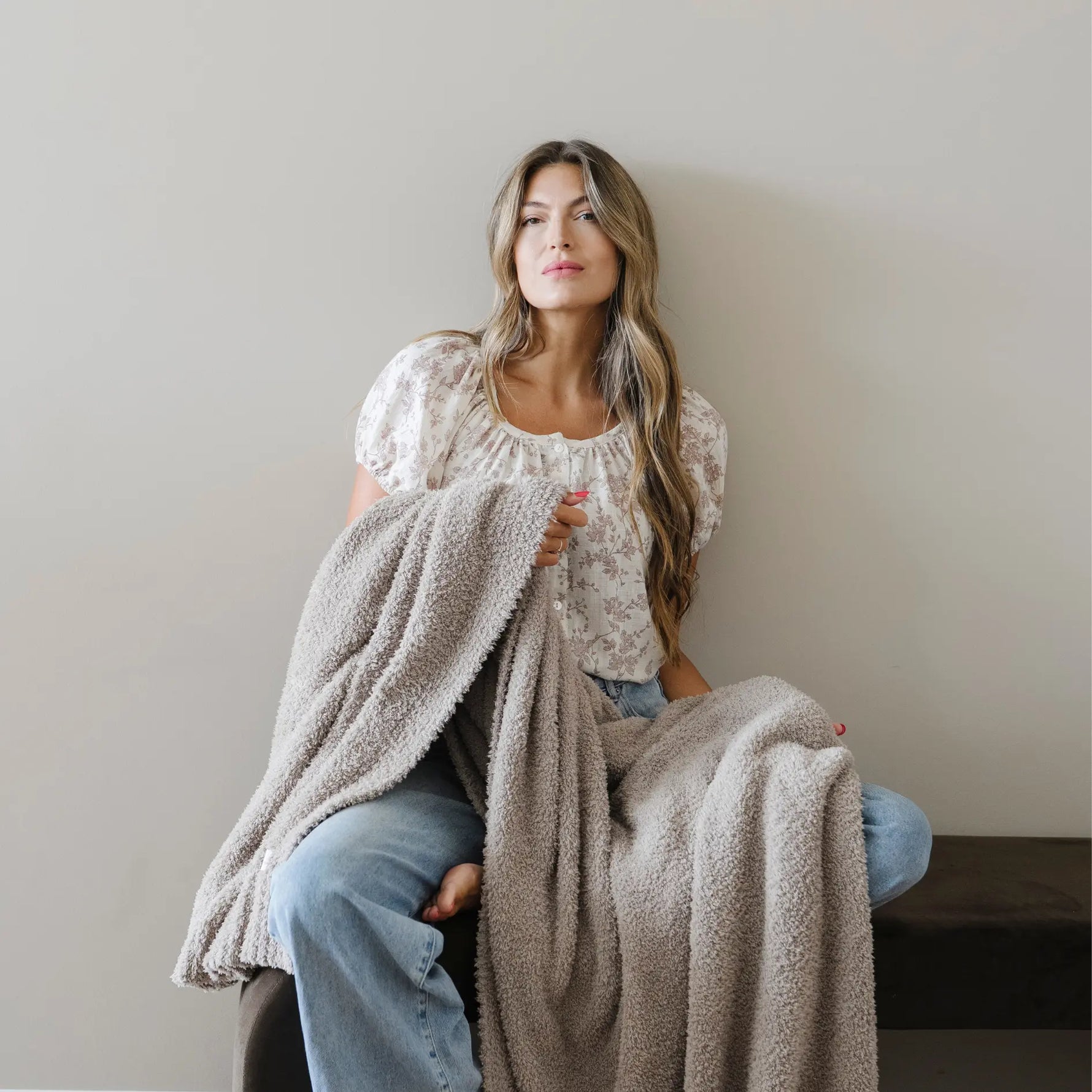 Bamboni XL Bamboo Blankets Saranoni Premium Cozy Warmth Saranoni Everetts Place Boutique