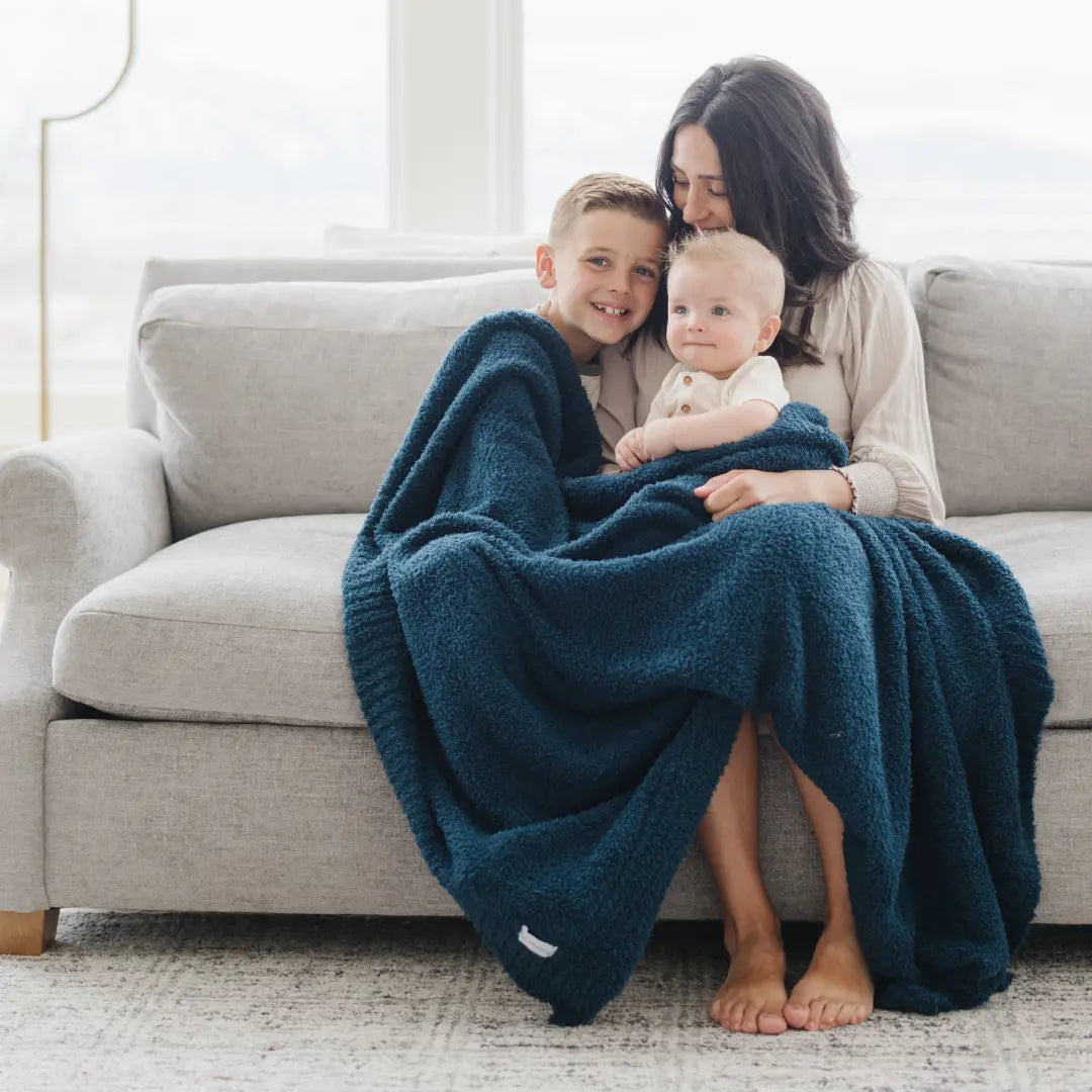 Bamboni XL Bamboo Blankets Saranoni Premium Cozy Warmth Saranoni Everetts Place Boutique