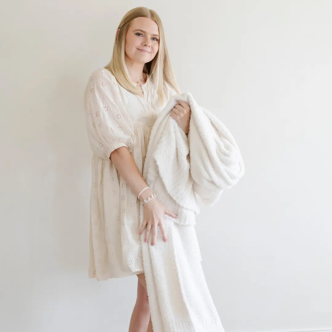 Bamboni XL Bamboo Blankets Saranoni Premium Cozy Warmth Saranoni Everetts Place Boutique