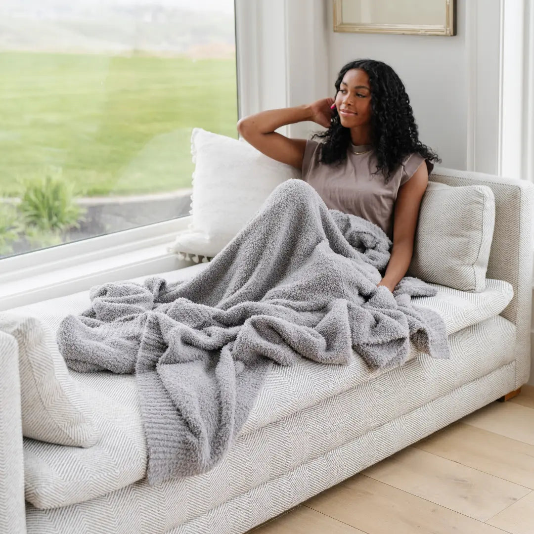 Bamboni XL Bamboo Blankets Saranoni Premium Cozy Warmth Saranoni Everetts Place Boutique