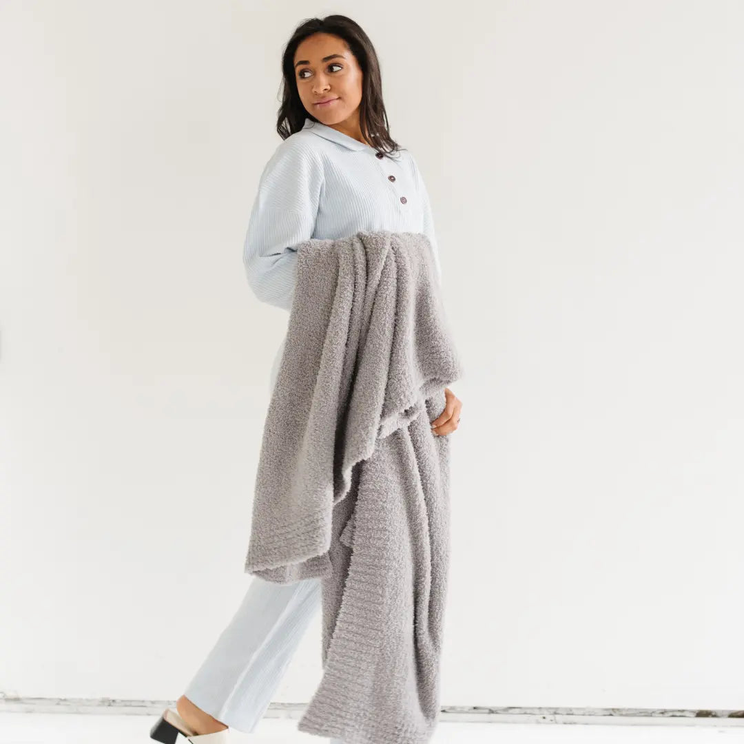 Bamboni XL Bamboo Blankets Saranoni Premium Cozy Warmth Saranoni Everetts Place Boutique