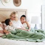 Bamboni XL Bamboo Blankets Saranoni Premium Cozy Warmth Saranoni Everetts Place Boutique