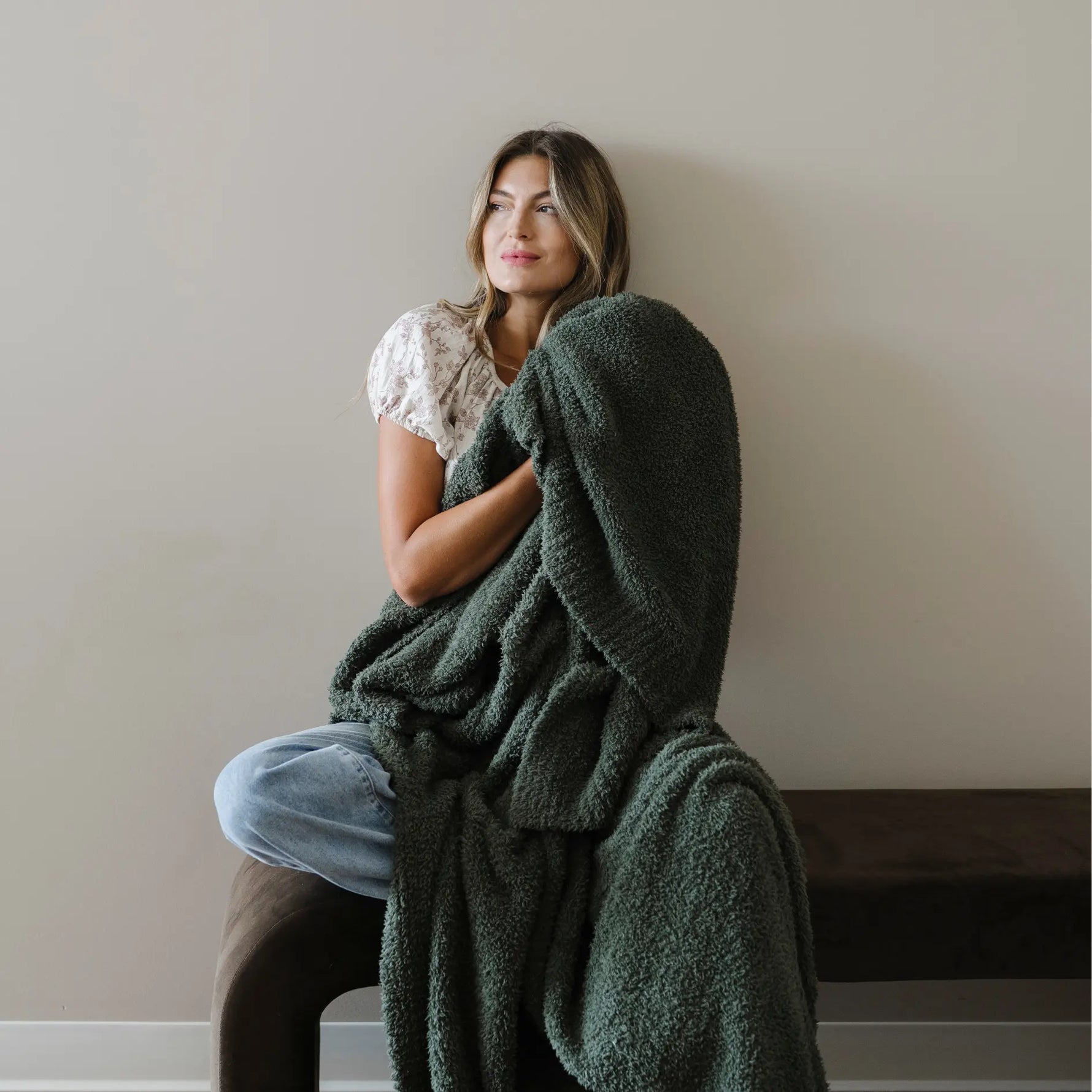 Bamboni XL Bamboo Blankets Saranoni Premium Cozy Warmth Saranoni Everetts Place Boutique