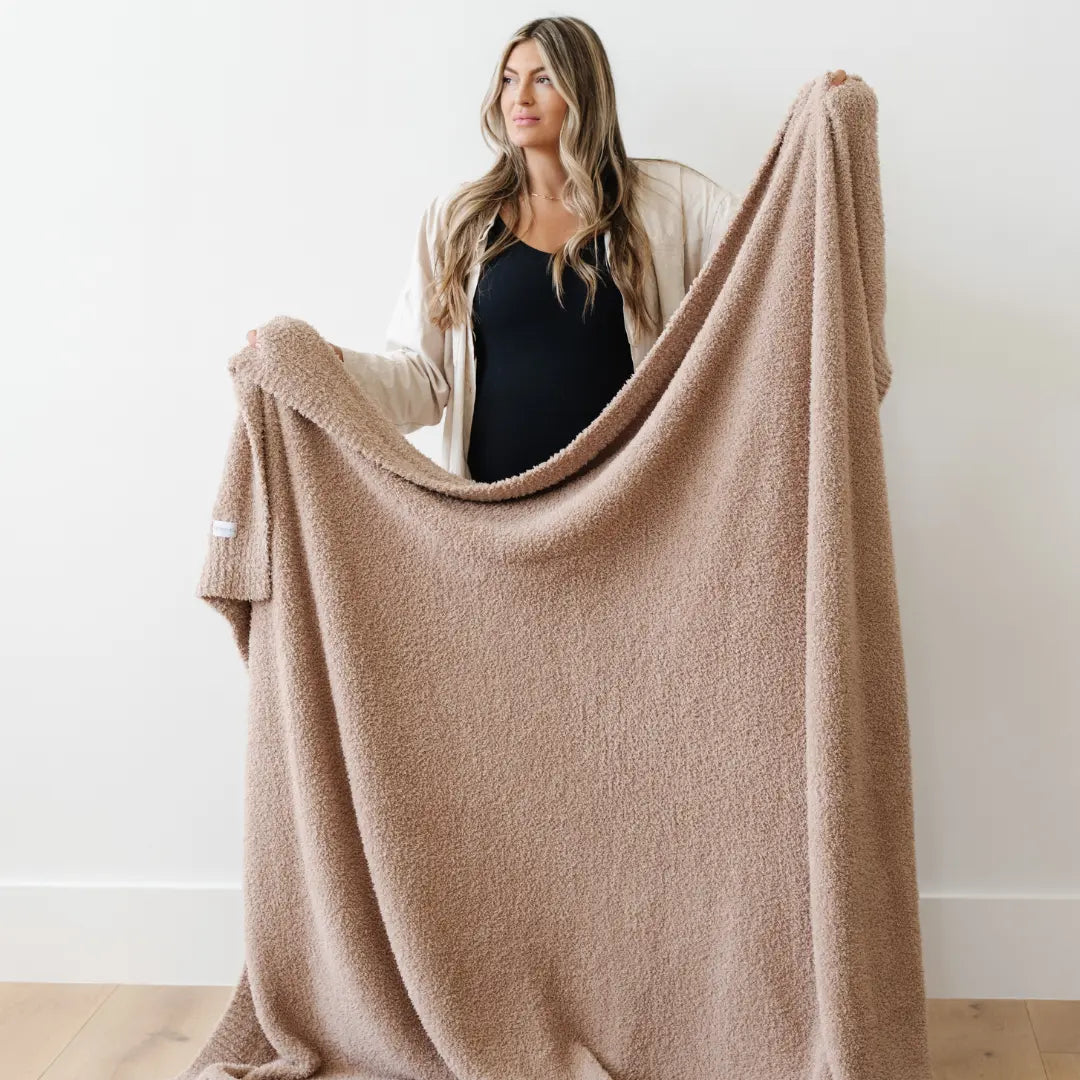 Bamboni XL Bamboo Blankets Saranoni Premium Cozy Warmth Saranoni Everetts Place Boutique 169.00