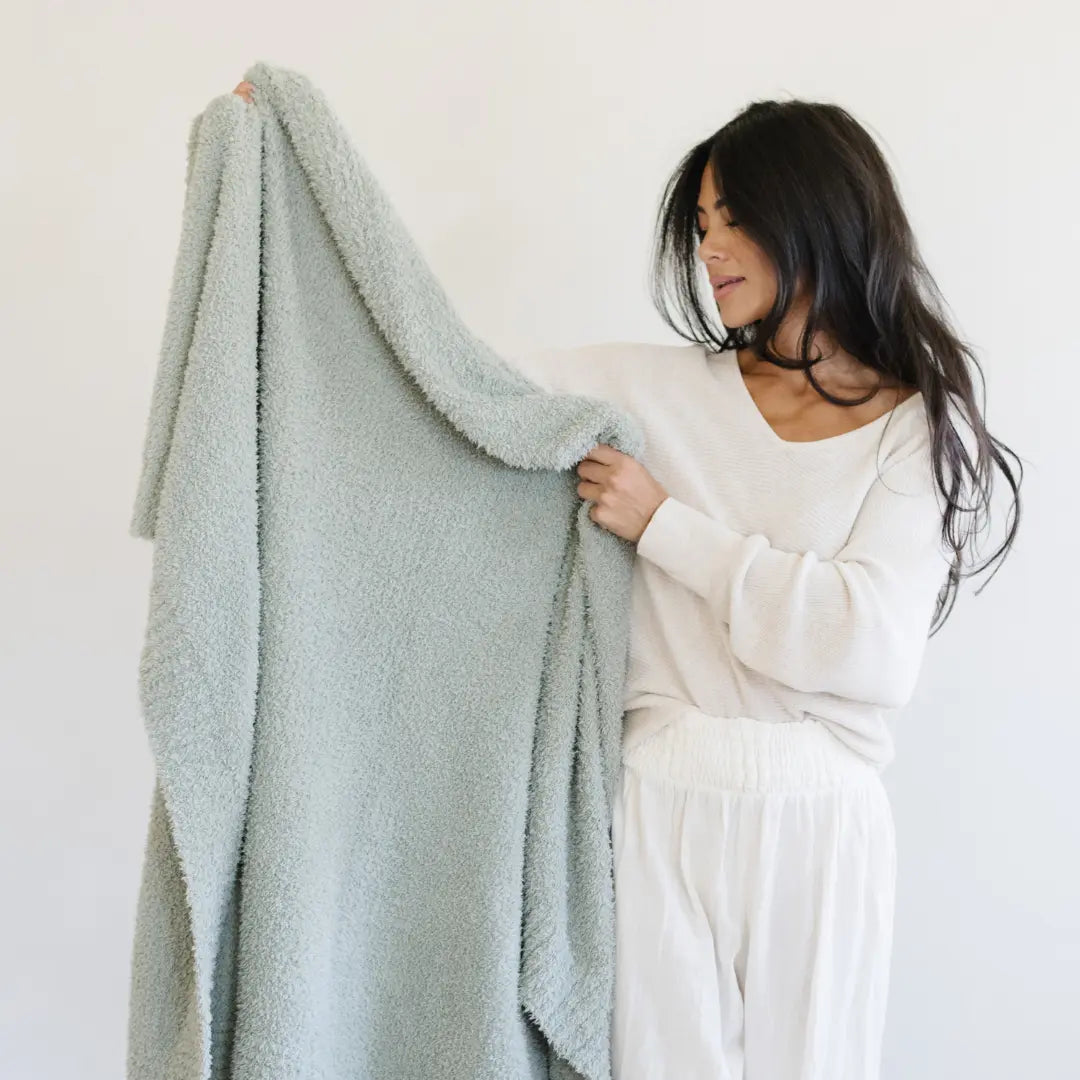 Bamboni XL Bamboo Blankets Saranoni Premium Cozy Warmth Saranoni Everetts Place Boutique