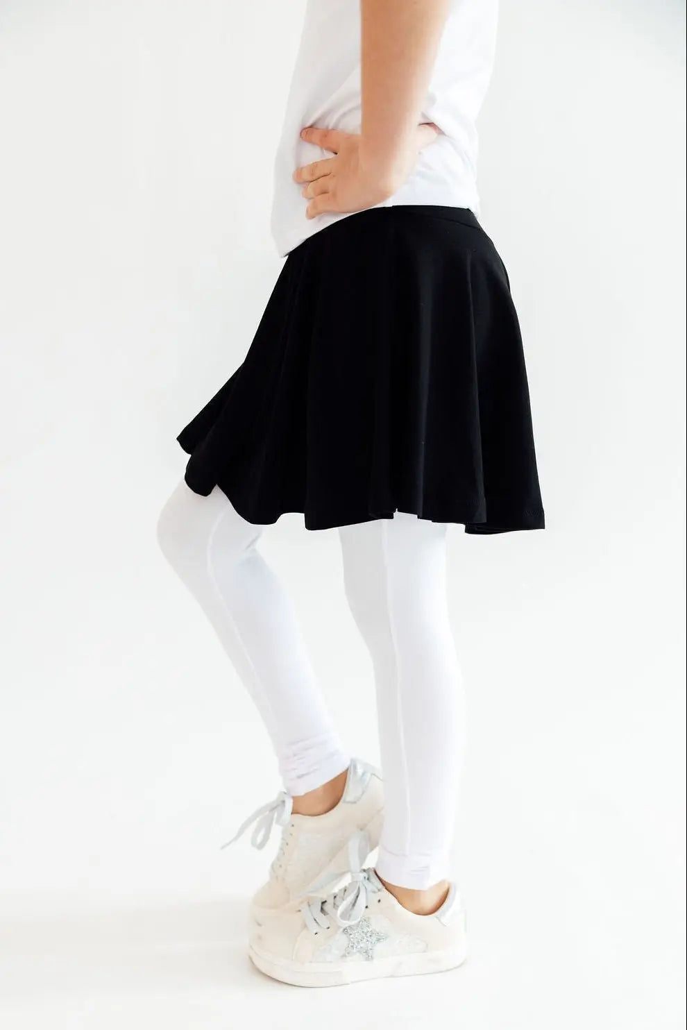 Mila & Rose ® Black & White Twirl Skegging - 