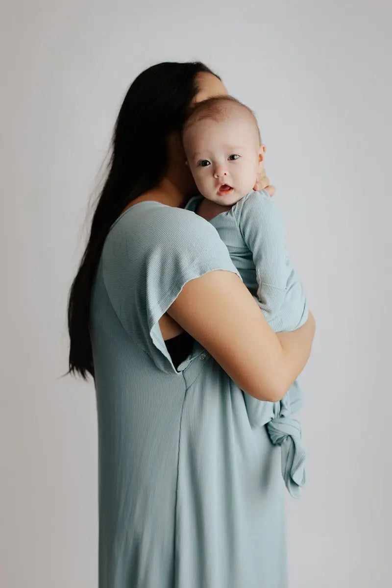 Three Little Tots Blue Bird Ribbed Knotted Newborn Gown - 