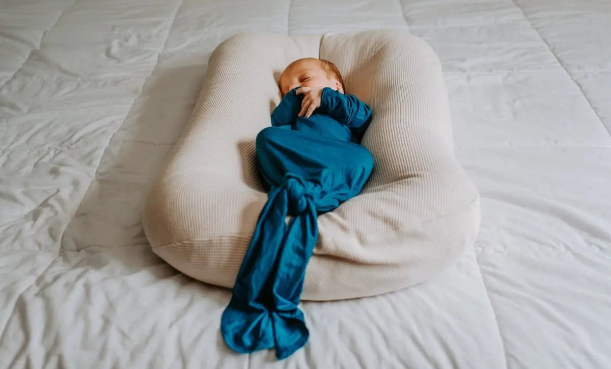 Three Little Tots Blue Knotted Newborn Baby Gown - 