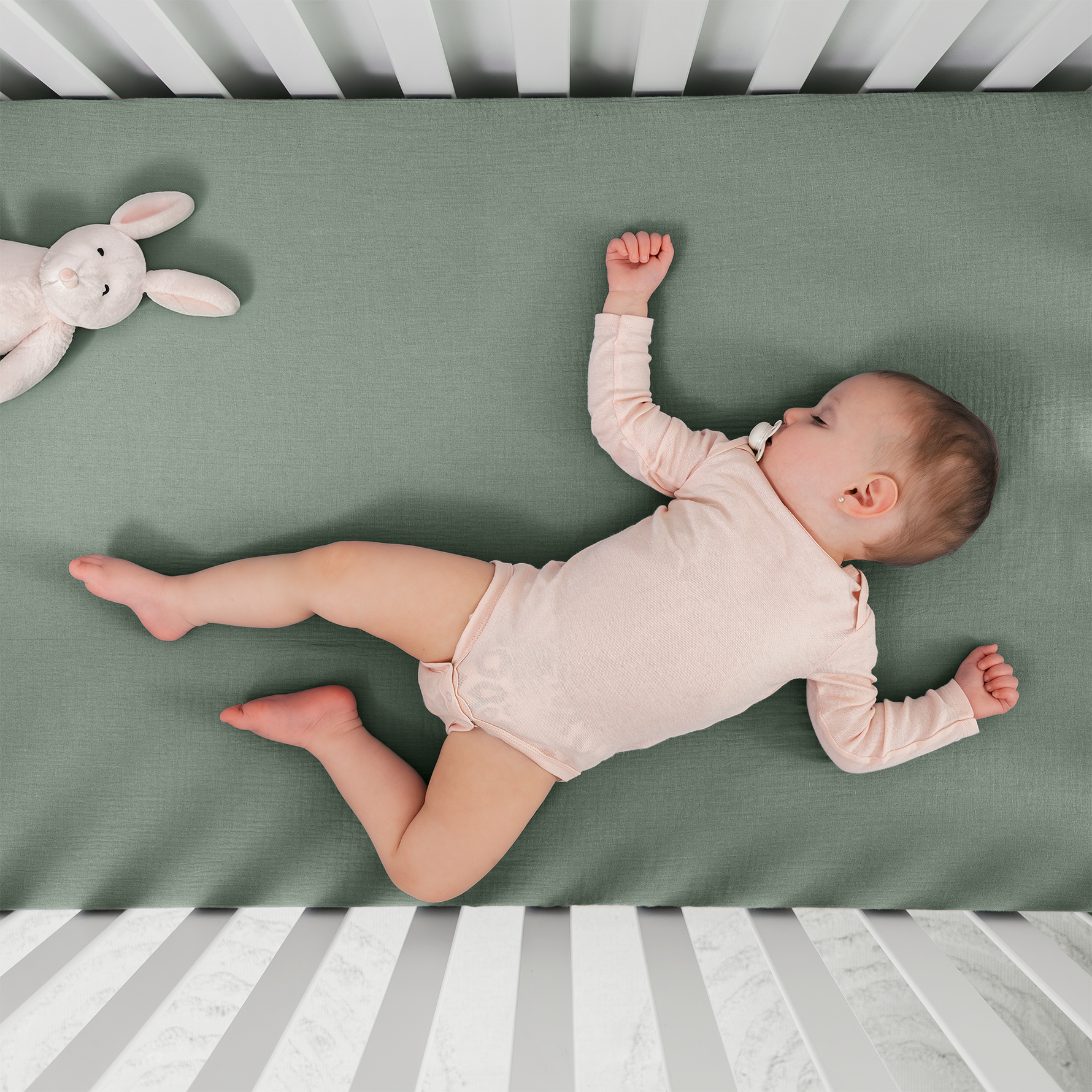 Breathable Muslin Fitted Crib Sheet Universal Fit Mattresses Comfy Cubs Everetts Place: Online Boutique