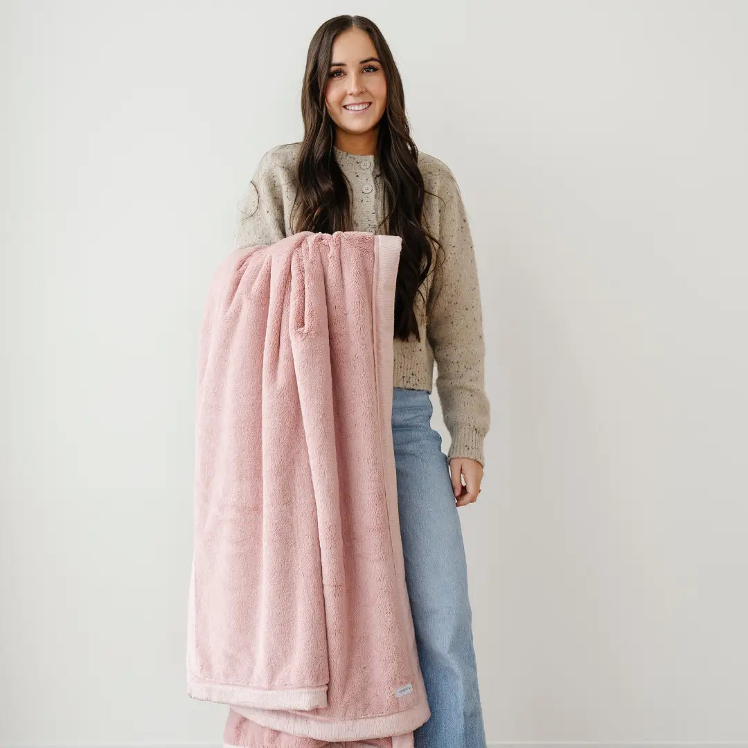 Buttery Soft Lush XL Blanket For All Ages Cozy Warmth Saranoni Everetts Place Boutique