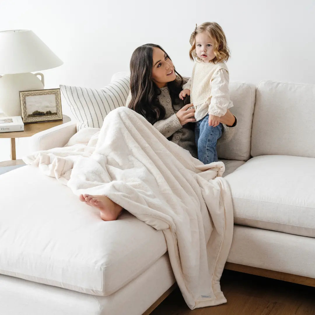 Buttery Soft Lush XL Blanket For All Ages Cozy Warmth Saranoni Everetts Place Boutique