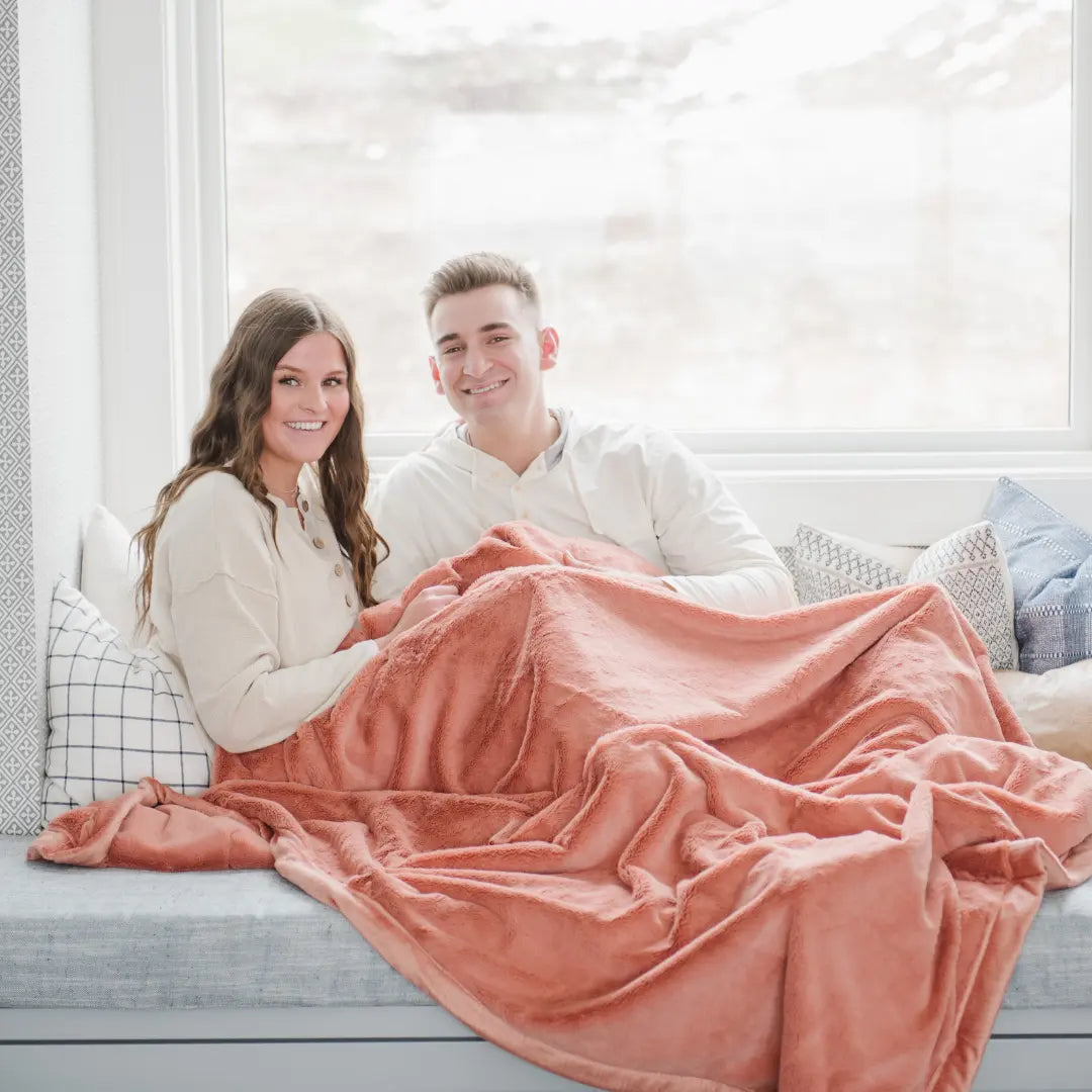 Buttery Soft Lush XL Blanket For All Ages Cozy Warmth Saranoni Everetts Place Boutique