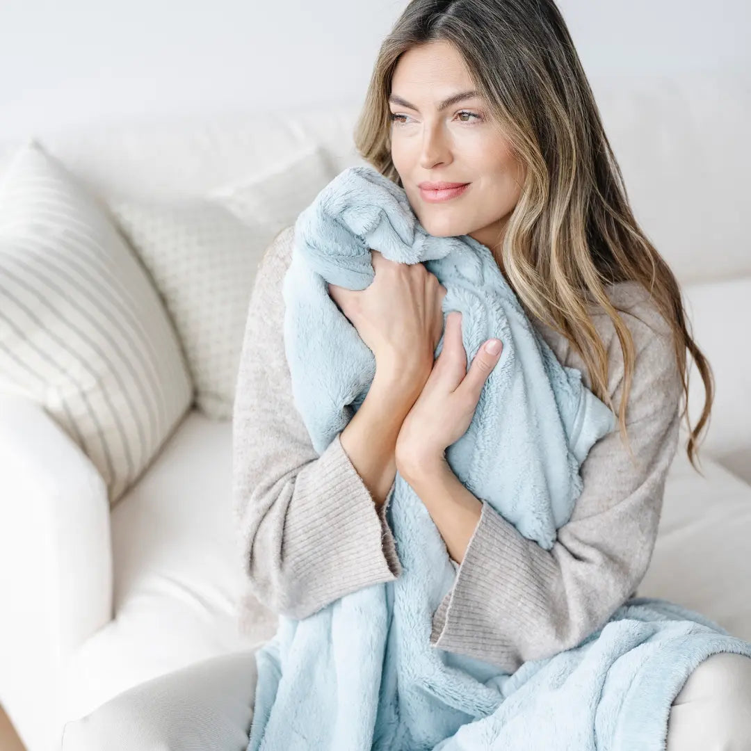 Buttery Soft Lush XL Blanket For All Ages Cozy Warmth Saranoni Everetts Place Boutique