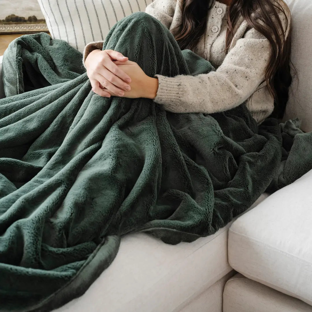 Buttery Soft Lush XL Blanket For All Ages Cozy Warmth Saranoni Everetts Place Boutique