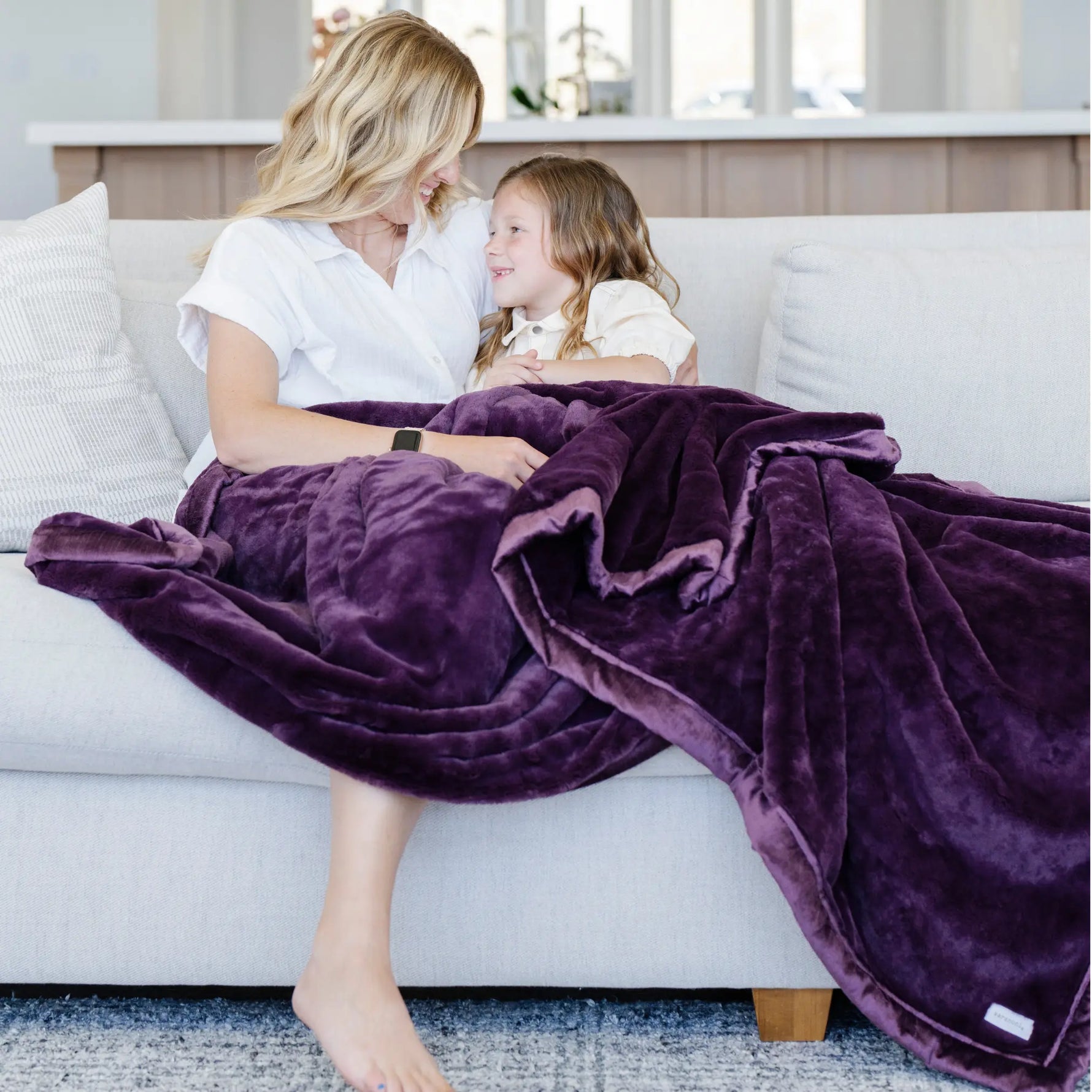 Buttery Soft Lush XL Blanket For All Ages Cozy Warmth Saranoni Everetts Place Boutique