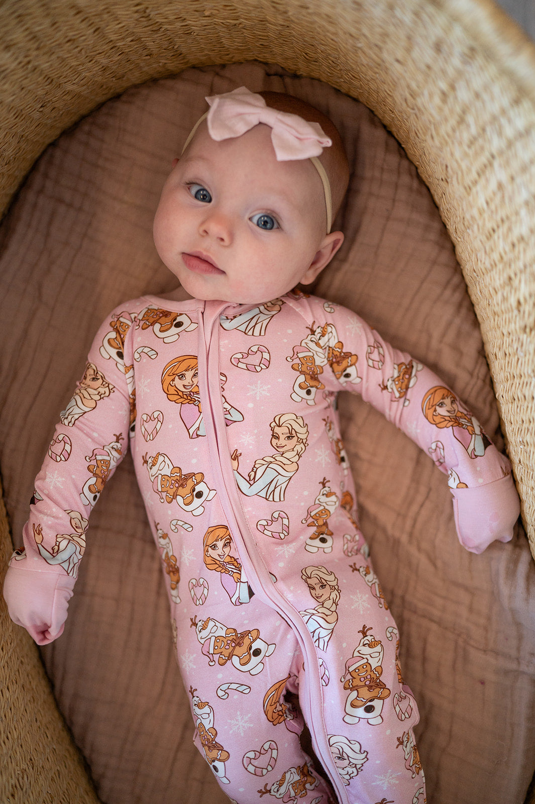 Frozen Magic (Convertible Zip Footies)