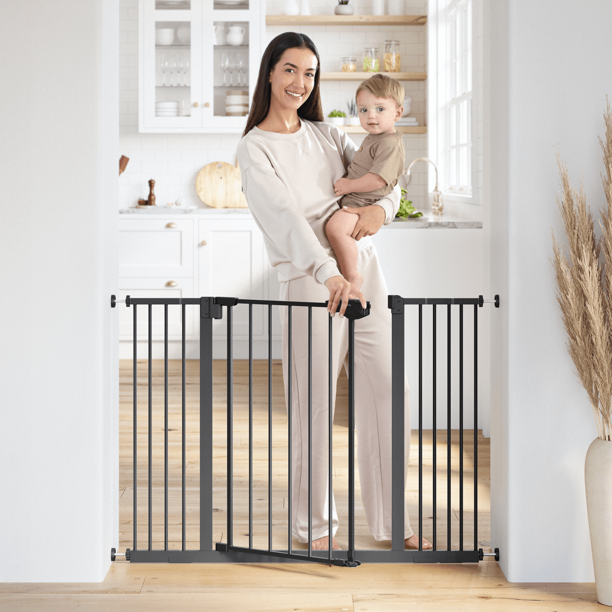 Comfy Cubs Comfy Cubs Baby Safety Gate Black For Stairs Pet Friendly - Everetts Place Boutique - 