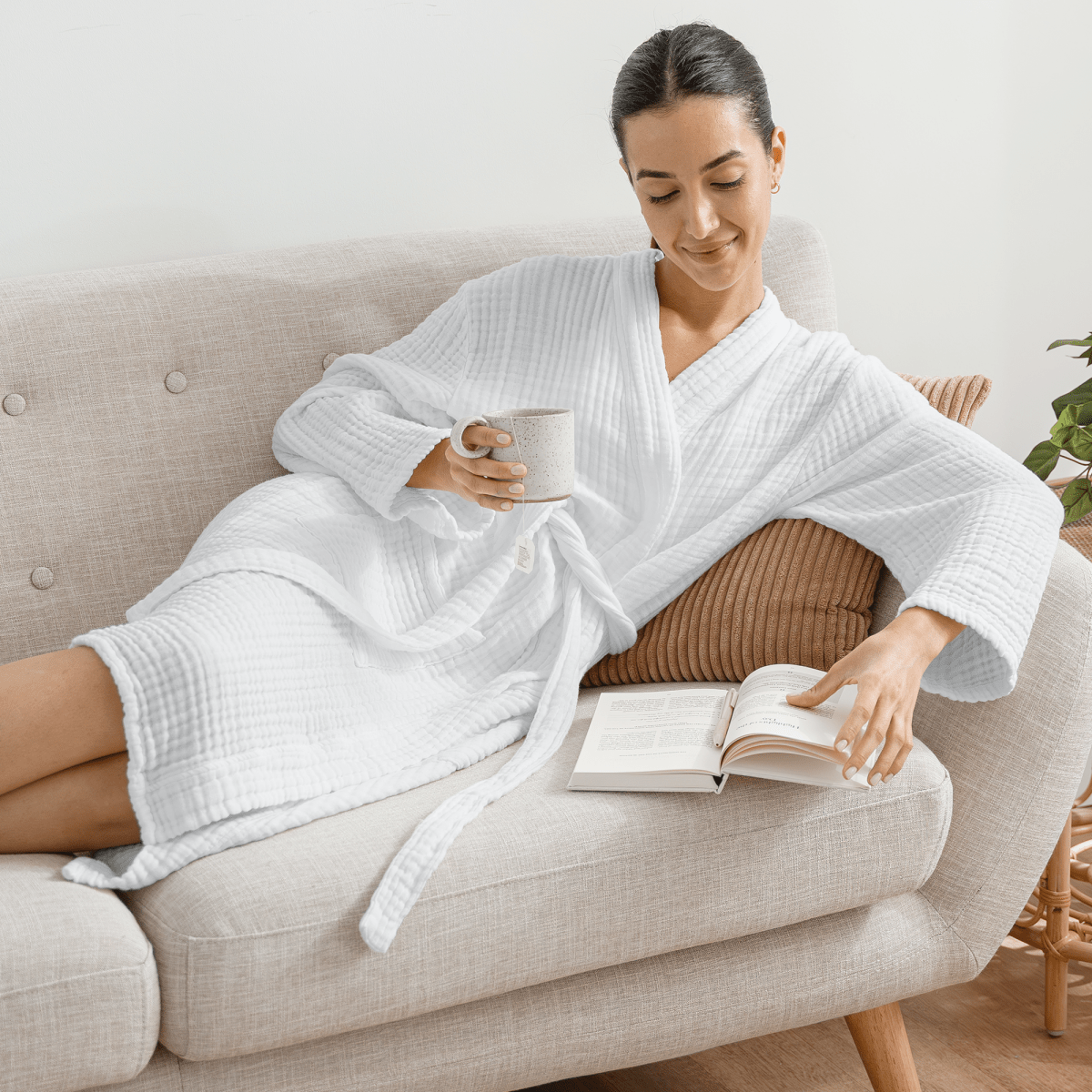 Comfy Cubs Comfy Cubs Muslin Bathrobe Hooded White 4 Layer Cotton - Everetts Place Boutique - 